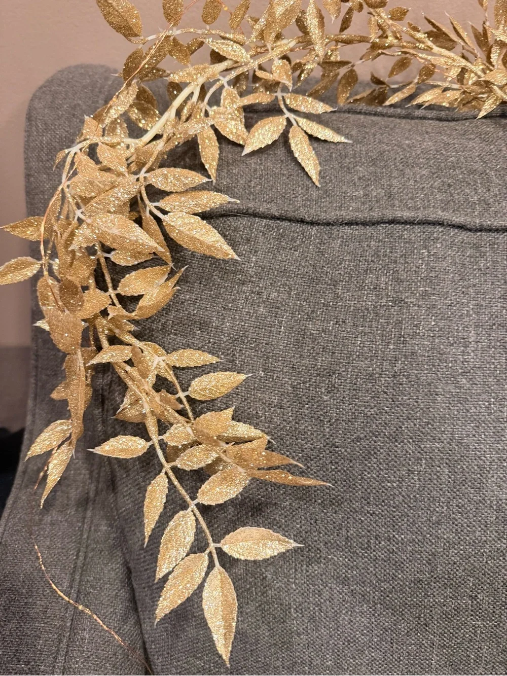 Elegant Gold Leaf Decorative Garland